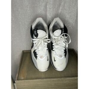 Nike Basketball‎ Shoes Low Top Performance Sneakers Black White Size 7 NO SOULS